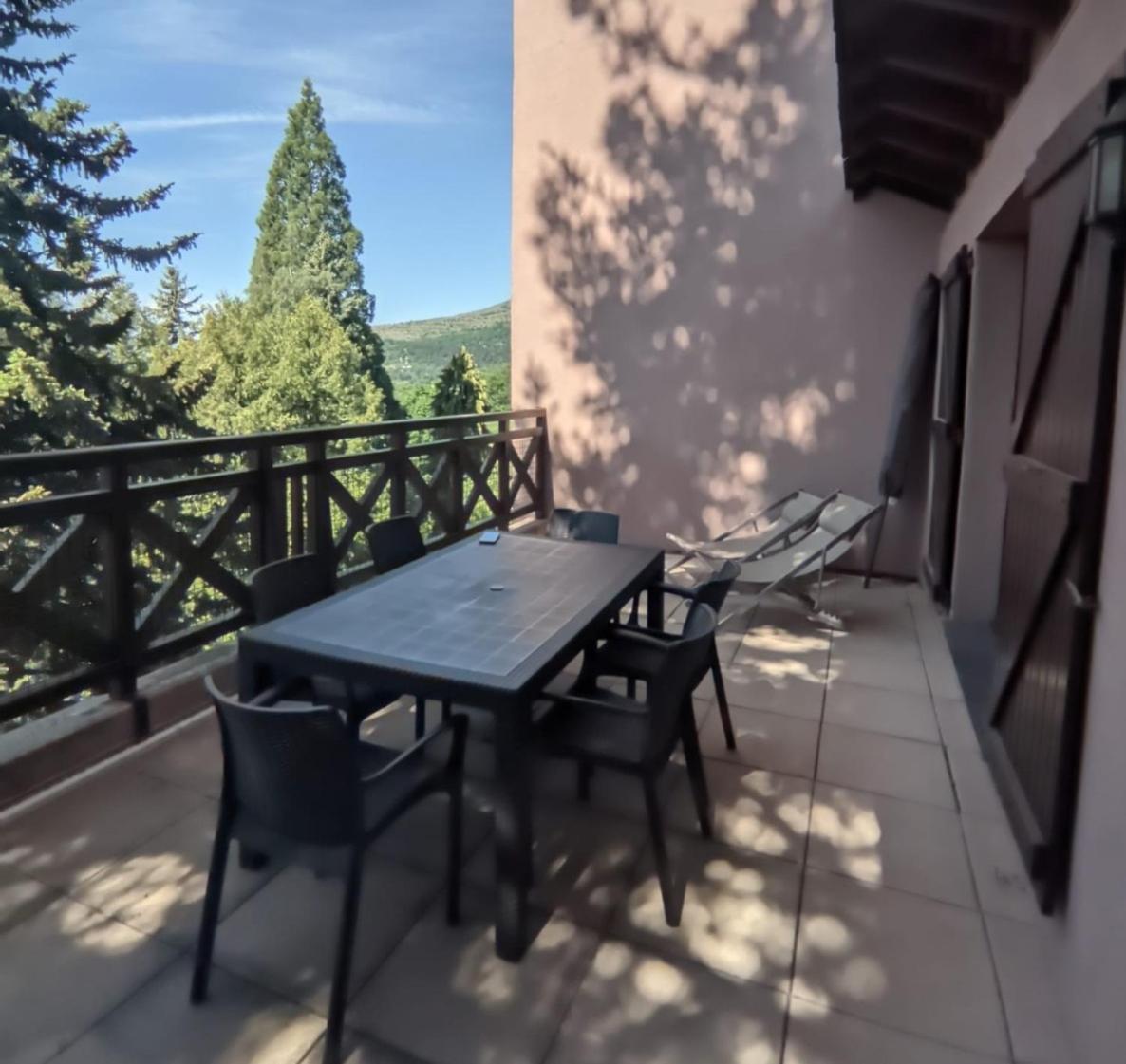 Апартаменты Cerdanya En Familia Montana Park Enveitg Экстерьер фото