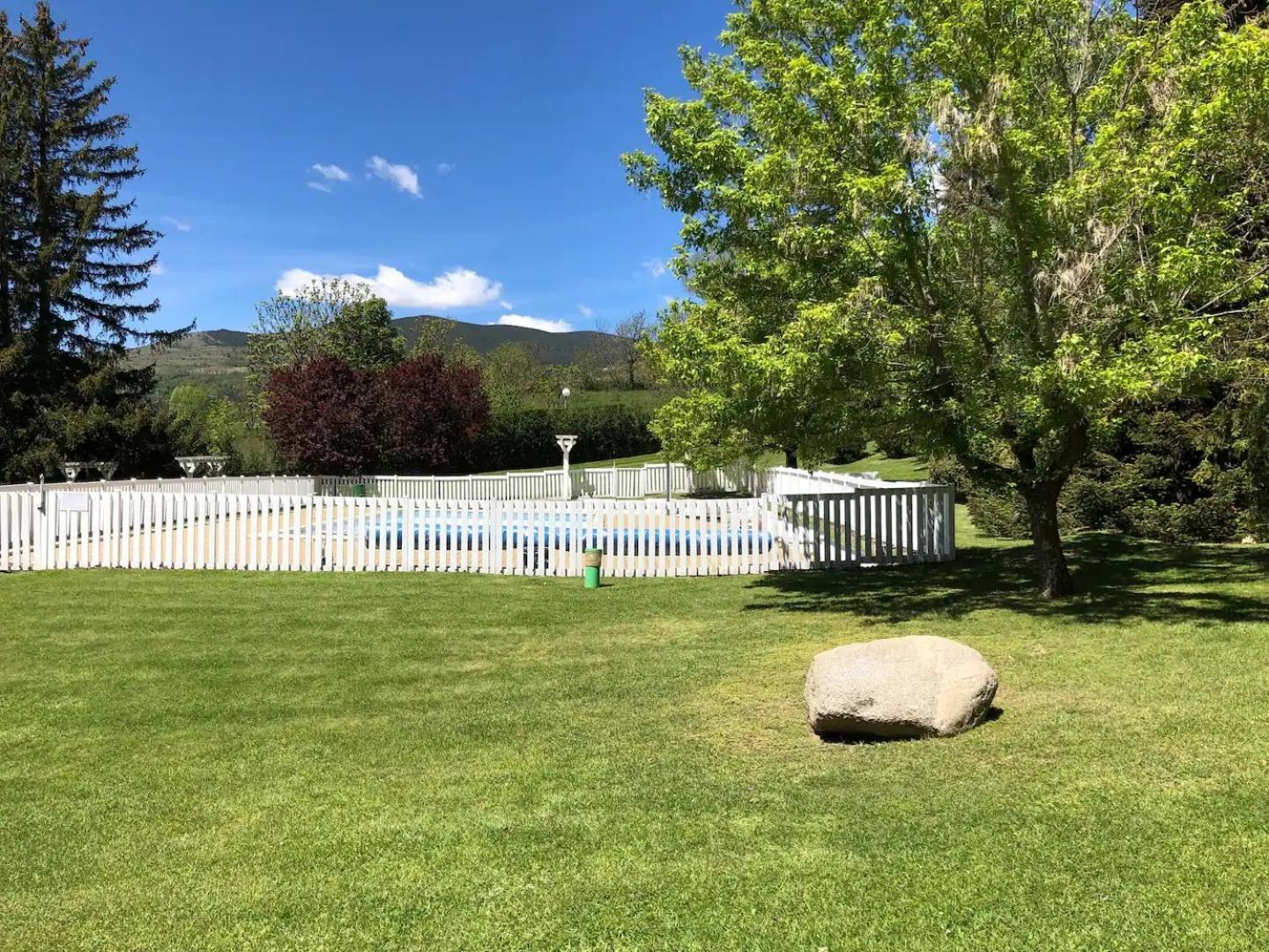 Апартаменты Cerdanya En Familia Montana Park Enveitg Экстерьер фото